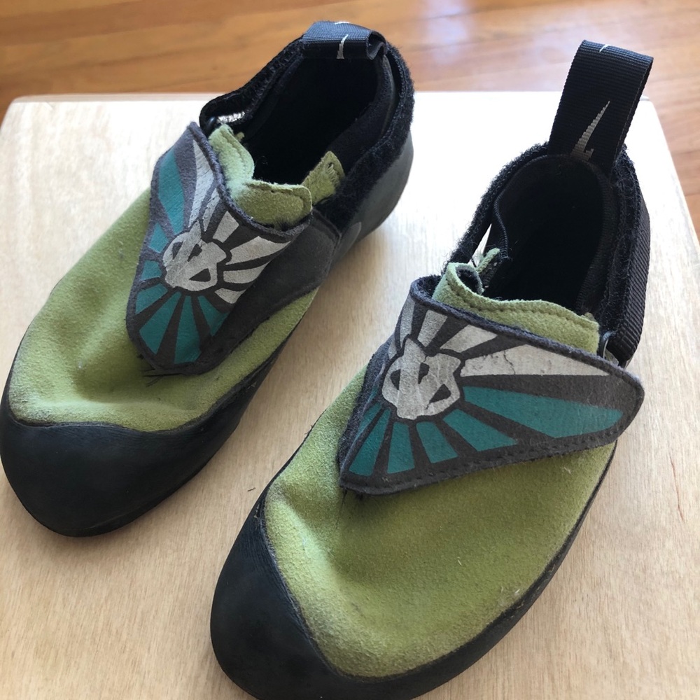 Evolv Kids Climbing shoes